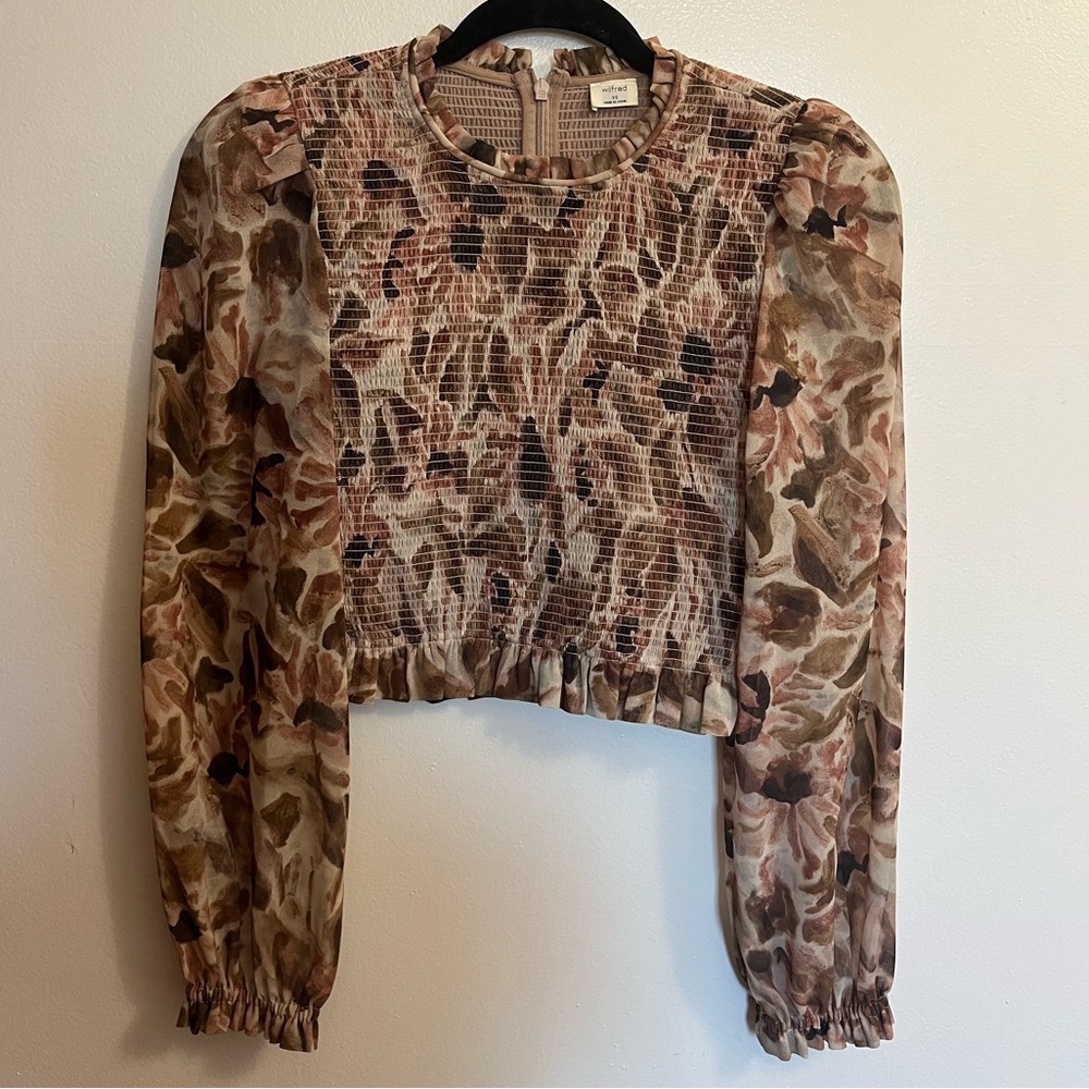 Wilfred Floral Smocked Long-Sleeve Blouse in Beige and Brown
